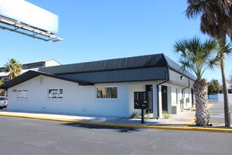 1518 US Highway 19, Holiday, FL à louer Photo de l’immeuble– Image 1 sur 6
