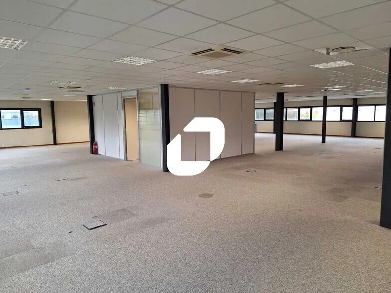 Bureau dans Mérignac à louer - Photo de l’immeuble – Image 2 sur 6