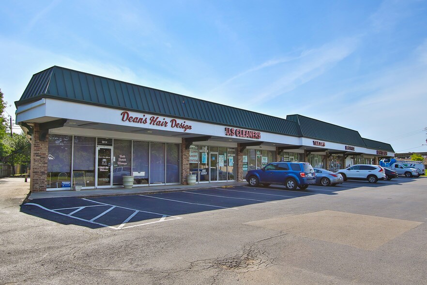 9810 Hillcroft Ave, Houston, TX à louer - Photo de l’immeuble – Image 2 sur 3
