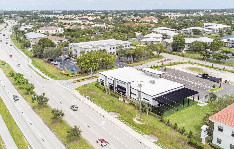 7990 Summerlin Lakes Dr, Fort Myers, FL à louer - Photo de l’immeuble – Image 2 sur 5