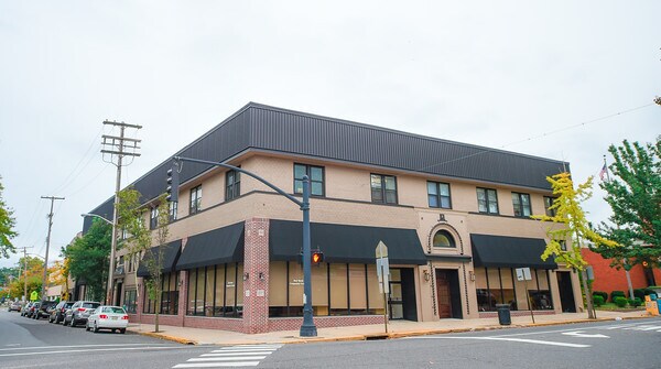 157 Broad St, Red Bank, NJ à louer Photo principale– Image 1 sur 10