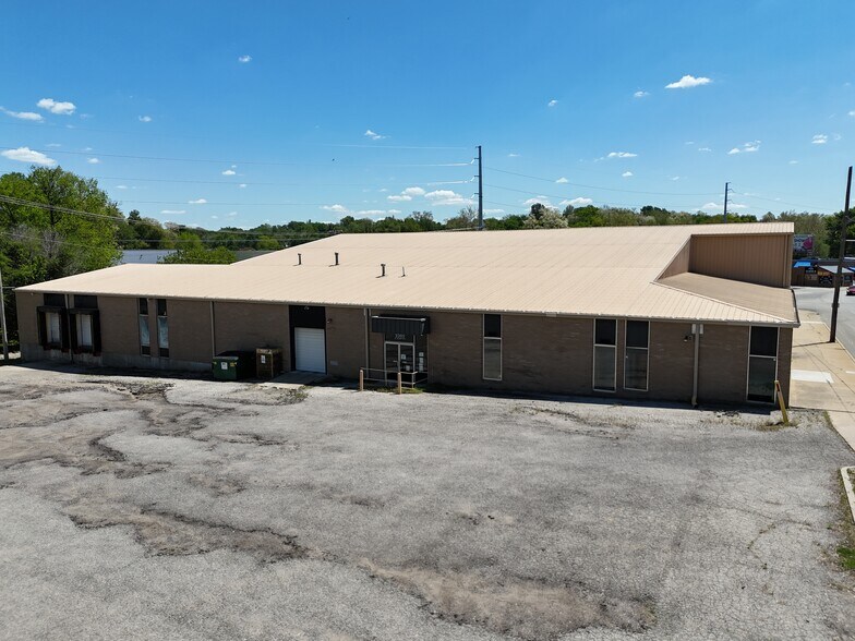 2305 Saint Joseph Ave, Saint Joseph, MO à vendre - Photo de l’immeuble – Image 3 sur 18