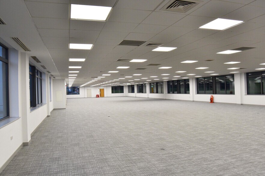 25 Tyndrum St, Glasgow à louer - Photo de l’immeuble – Image 2 sur 3