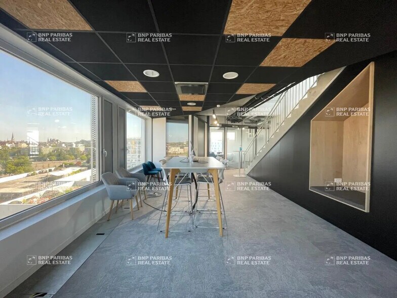Bureau dans Nantes à louer - Photo de l’immeuble – Image 1 sur 8