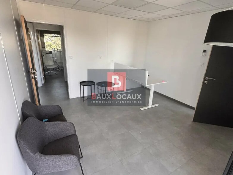 Bureau dans Avignon à louer - Photo de l’immeuble – Image 2 sur 10