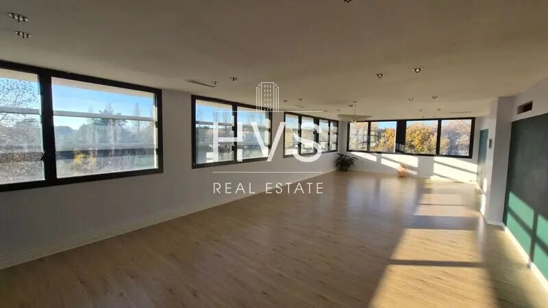 Bureau dans Aix-en-Provence à louer Photo de l’immeuble– Image 1 sur 5