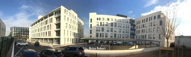 Bureau dans Villeurbanne à louer - Photo de l’immeuble – Image 3 sur 6