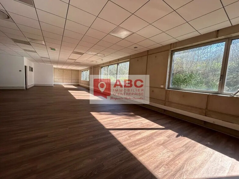 Bureau dans Montpellier à louer - Photo de l’immeuble – Image 3 sur 6