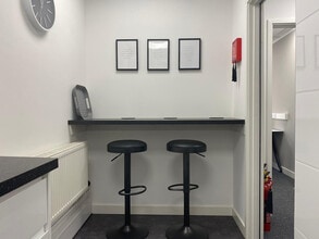 10-16 Victoria Rd, Tamworth à louer Photo intérieure– Image 2 sur 5