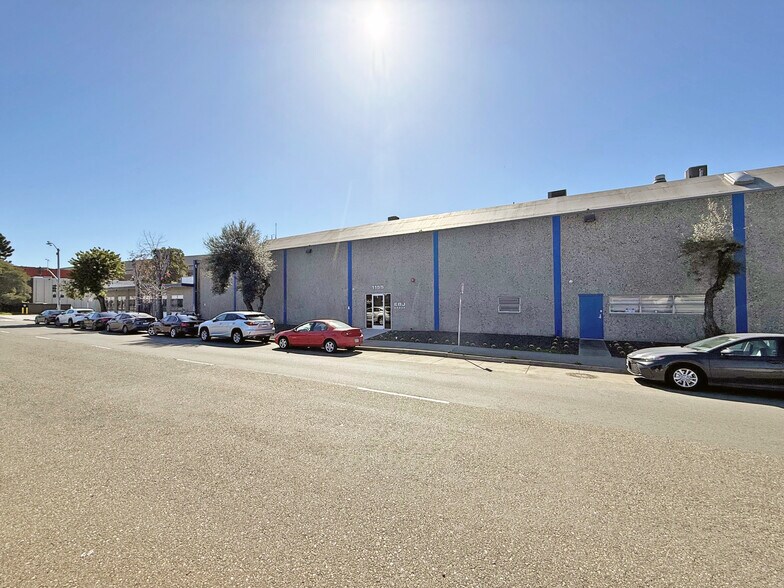 1155 7th St, Oakland, CA à louer - Photo de l’immeuble – Image 1 sur 7