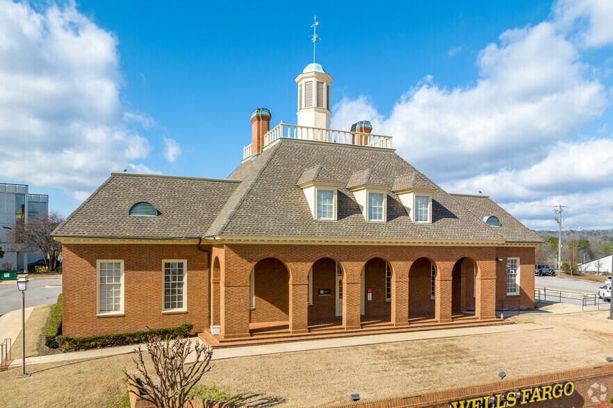 1600 Montgomery Hwy, Birmingham, AL à vendre - Photo de l’immeuble – Image 2 sur 7