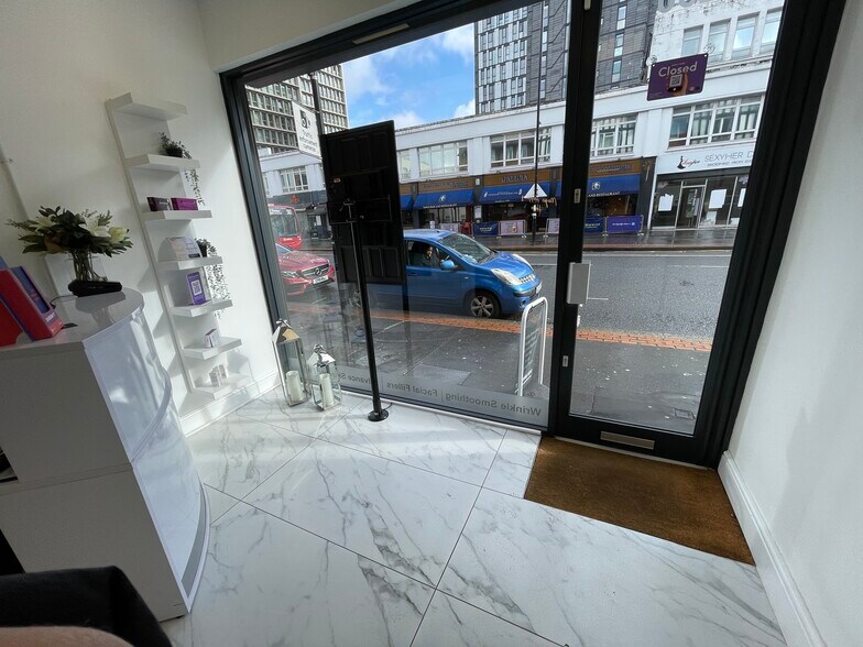 290 High St, Croydon à vendre - Photo de l’immeuble – Image 3 sur 15
