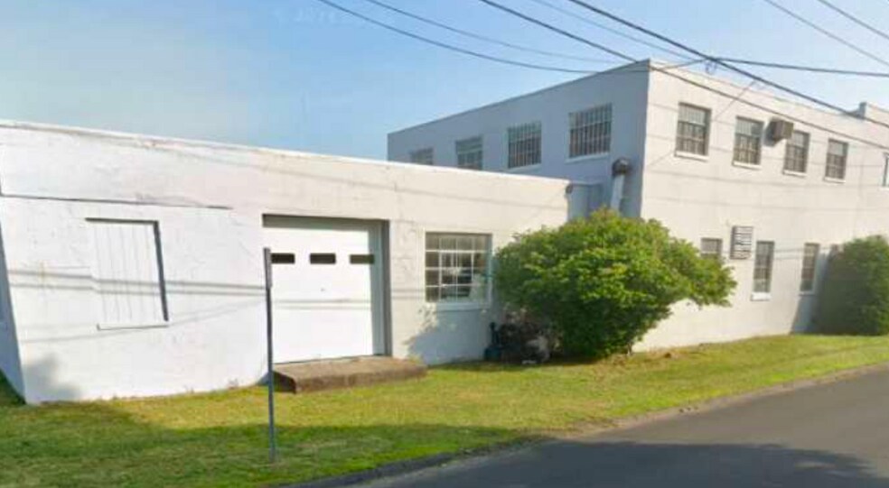 151 Heywood Ave, West Springfield, MA à louer - Photo de l’immeuble – Image 3 sur 4