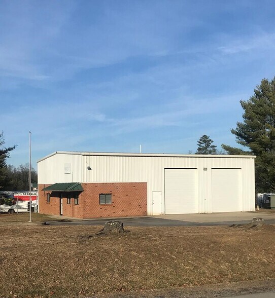 360 Industrial Park Rd, Glen Morgan, WV à vendre - Photo de l’immeuble – Image 3 sur 9