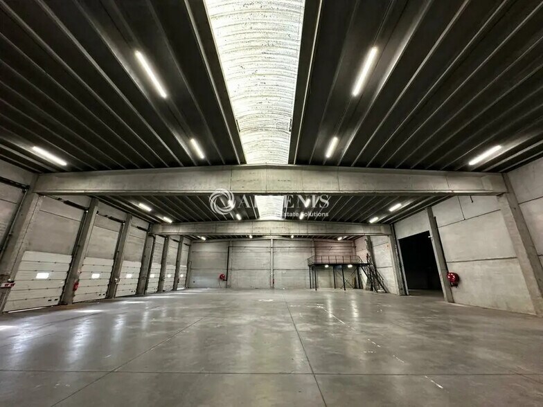 Industriel/Logistique dans Roncq à vendre - Photo intérieure – Image 3 sur 12