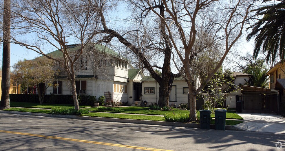 591 W 9th St, San Bernardino, CA à vendre - Photo de l’immeuble – Image 2 sur 27