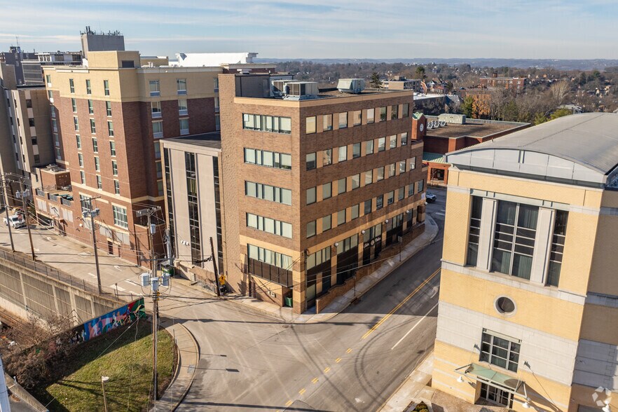 603 Washington Rd, Pittsburgh, PA à louer - Photo de l’immeuble – Image 3 sur 12