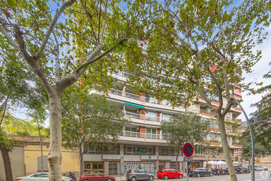 Carrer dels Almogàvers, 8, Barcelone, Barcelona à louer - Photo de l’immeuble – Image 1 sur 4