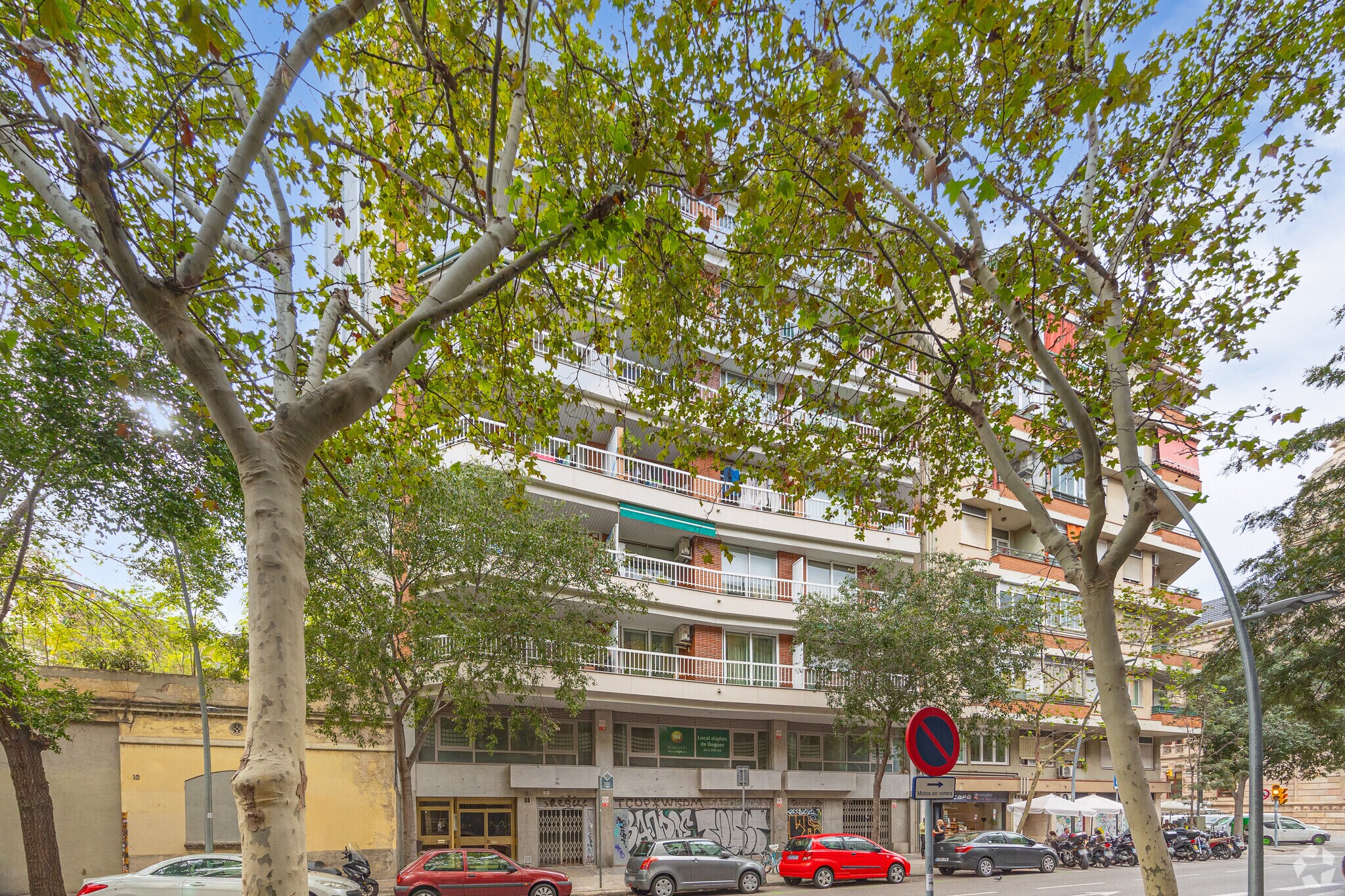 Carrer Dels Almogàvers, 8, Barcelone, Barcelona à louer Photo de l’immeuble– Image 1 sur 5