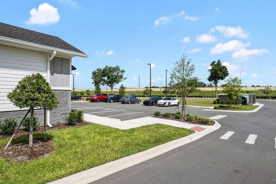 12283 Stoneybrook West Pky, Winter Garden, FL à louer - Photo de l’immeuble – Image 2 sur 17