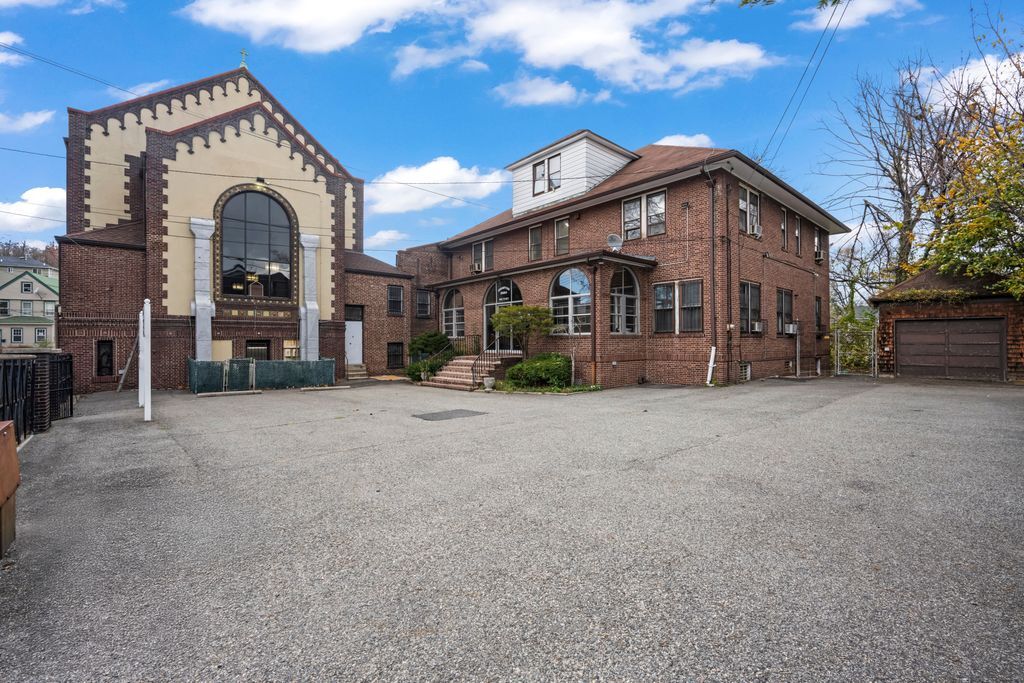 15 Webster Ave, Staten Island, NY à vendre Photo principale– Image 1 sur 9