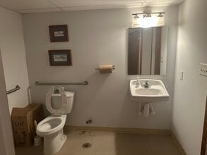 972 S NC 16 Business Hwy, Stanley, NC à louer Photo de l’immeuble– Image 1 sur 5