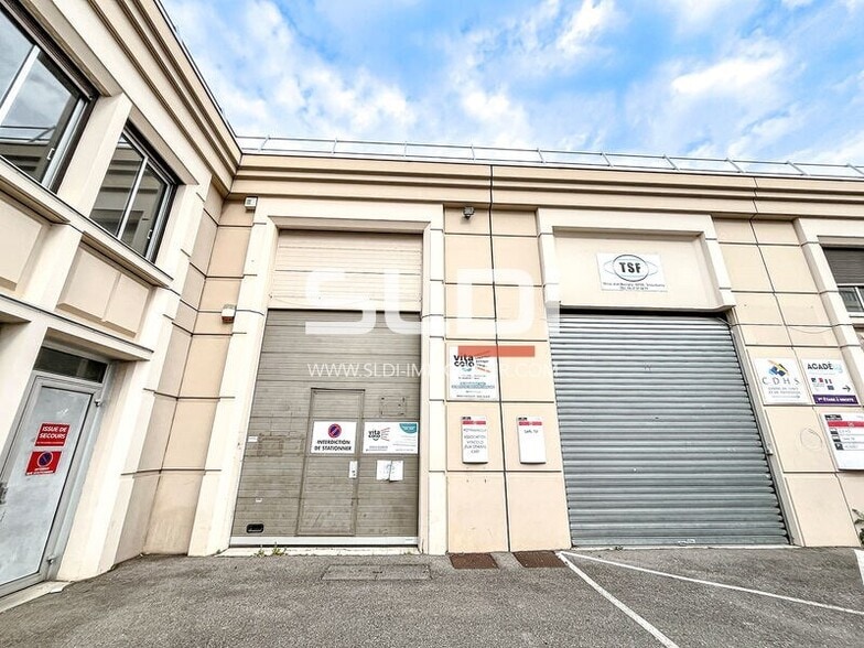 13-19 Rue Jean Bourgey, Villeurbanne à louer - Photo de l’immeuble – Image 1 sur 6