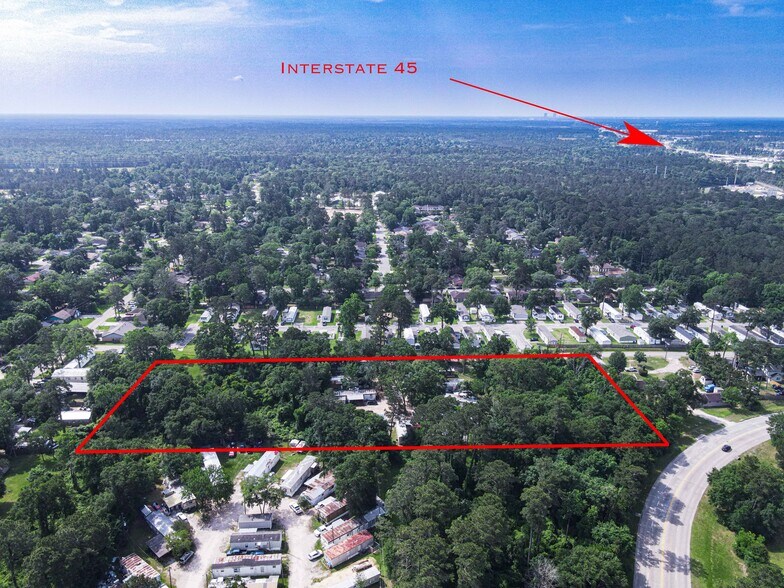 1409 Marilyn St, Conroe, TX à vendre - Photo de l’immeuble – Image 2 sur 6