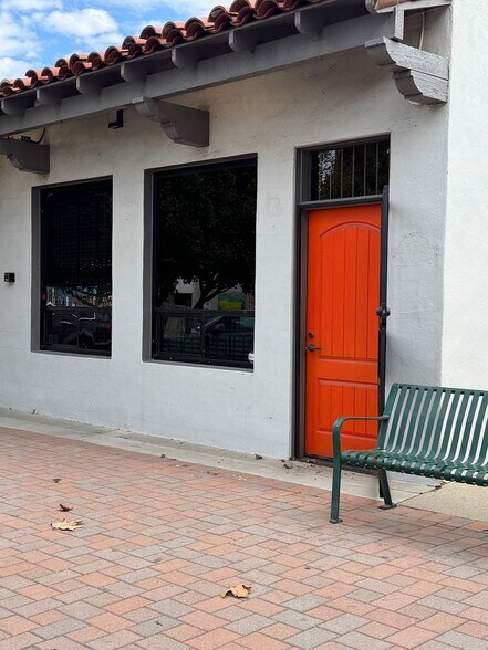 126 S H St, Lompoc, CA à vendre - Photo de l’immeuble – Image 3 sur 13