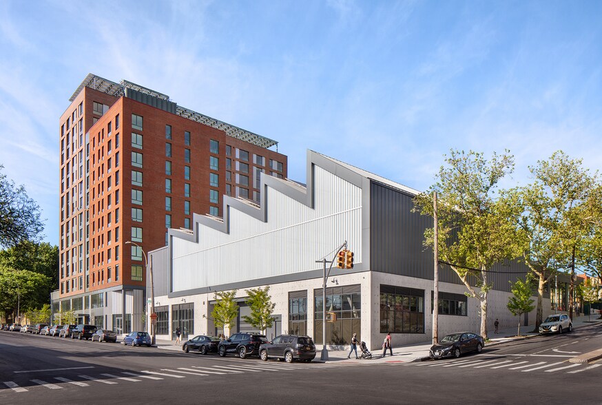 1215 Spofford, Bronx, NY à louer - Photo de l’immeuble – Image 3 sur 7