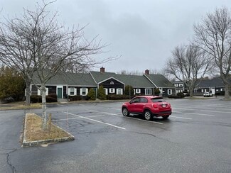 Plus de détails pour 335 Meeting House Ln, Southampton, NY - Santé à vendre
