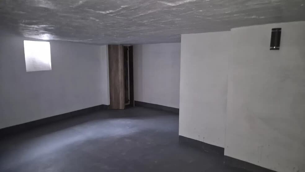 Local commercial dans Enghien-les-Bains à louer - Photo de l’immeuble – Image 1 sur 6