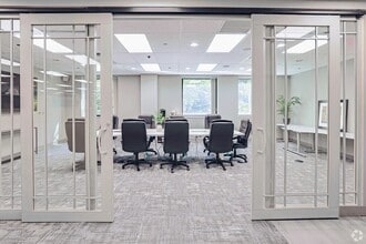 1740 Golden Mile Hwy, Monroeville, PA à louer Photo intérieure– Image 2 sur 5