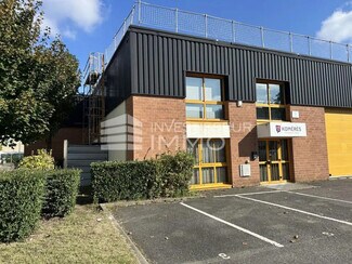 Plus de détails pour Local d’activités à vendre