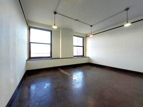 275 4th St E, Saint Paul, MN à louer Photo intérieure– Image 2 sur 3