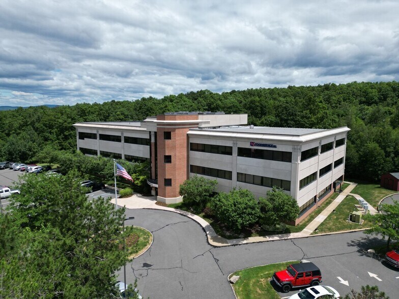 613 Baltimore Dr, Wilkes-Barre, PA à louer - Aérien – Image 2 sur 15