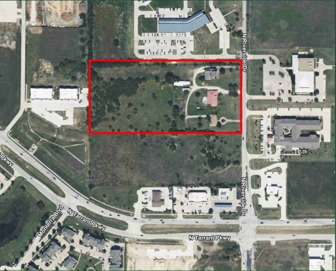 8653 N Riverside Dr, Fort Worth, TX à vendre - Photo de l’immeuble – Image 1 sur 3