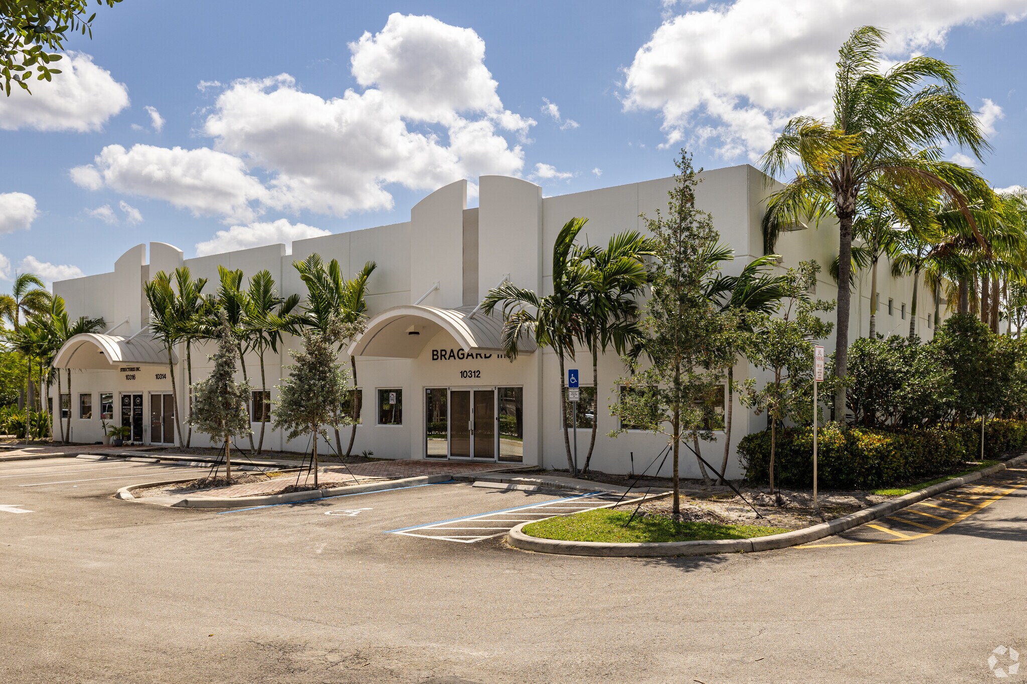 10310-10322 NW 55th St, Sunrise, FL à louer Photo principale– Image 1 sur 43
