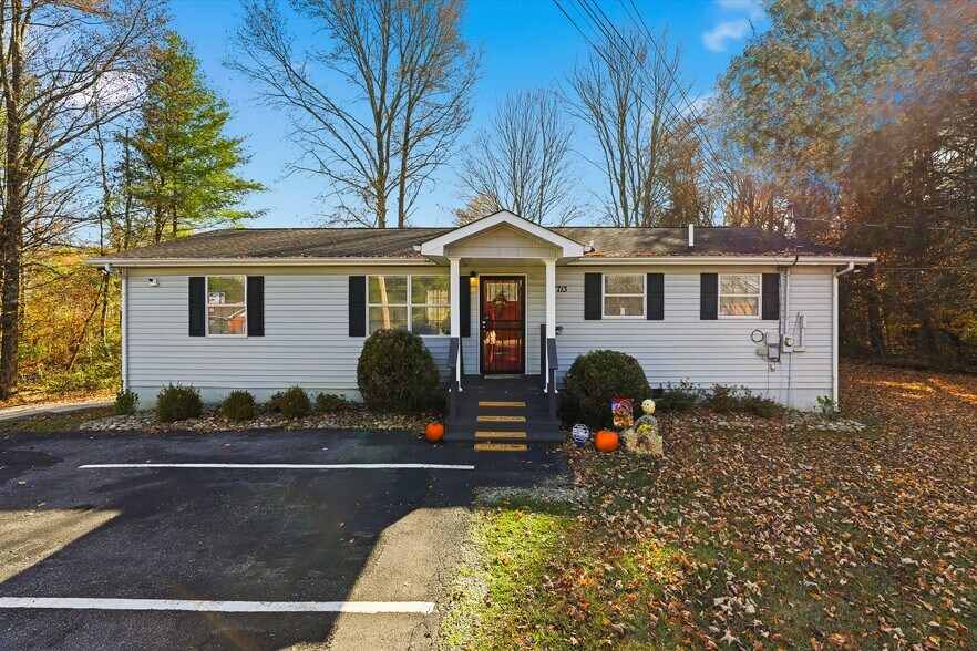 7713 Oak Ridge Hwy, Knoxville, TN à vendre - Photo de l’immeuble – Image 2 sur 23