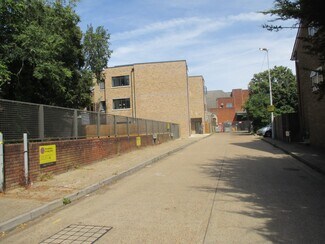 Plus de détails pour 2A - C Torrington Park, Londres - Bureau à louer