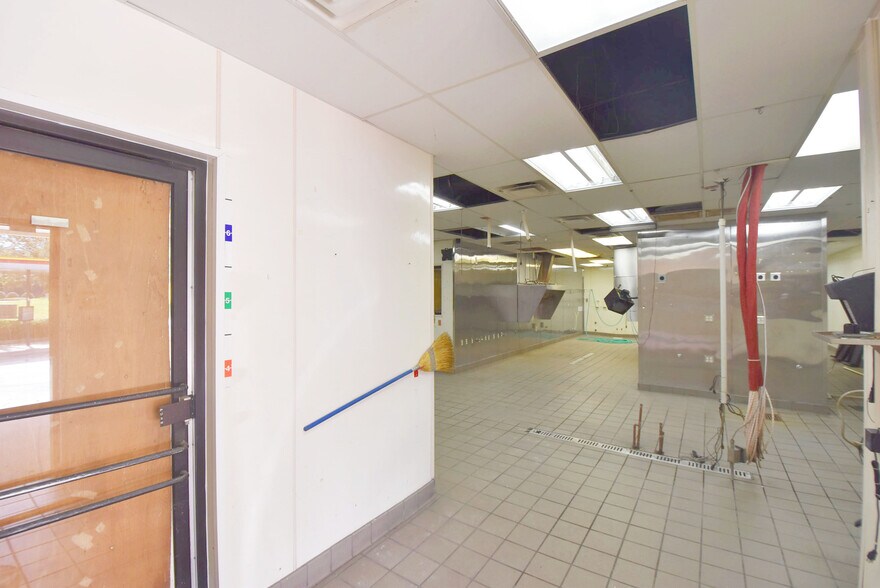 64 Carriage Oaks Dr, Tyrone, GA à louer - Photo de l’immeuble – Image 2 sur 51