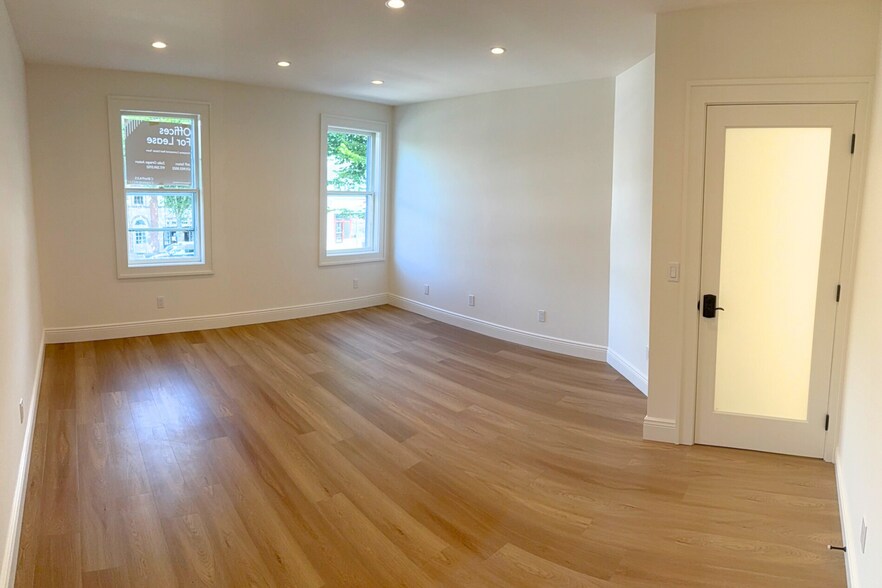 47 Newtown Ln, East Hampton, NY à louer - Photo intérieure – Image 3 sur 10