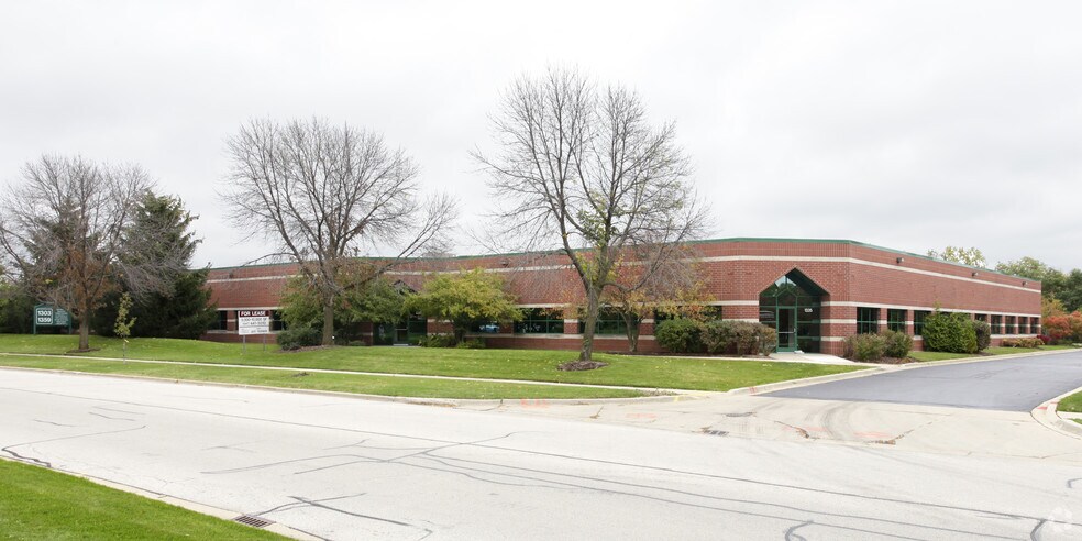 1303-1359 Barclay Blvd, Buffalo Grove, IL à louer - Photo de l’immeuble – Image 3 sur 19