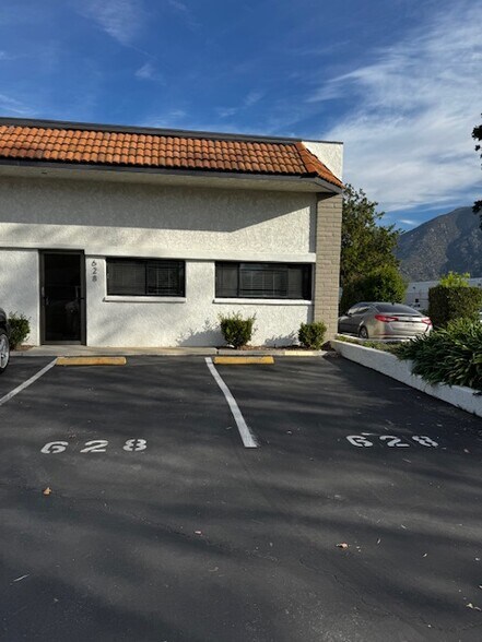 610-628 Calle Plano, Camarillo, CA à louer - Photo de l’immeuble – Image 3 sur 6