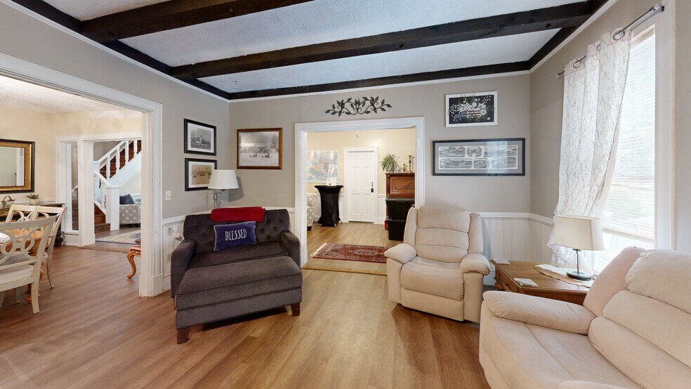 43 Europe Ln, Clayton, GA à vendre - Numérisation 3D Matterport – Image 2 sur 21