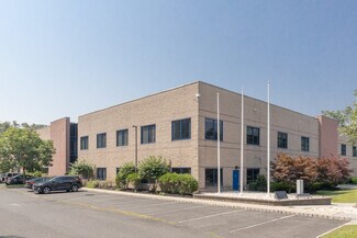 Plus de détails pour 40 Christopher Way, Eatontown, NJ - Local d'activités à louer