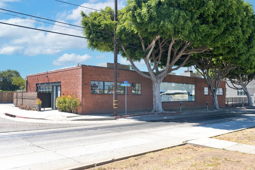 1728 Olympic Blvd, Santa Monica, CA à louer - Photo de l’immeuble – Image 3 sur 8