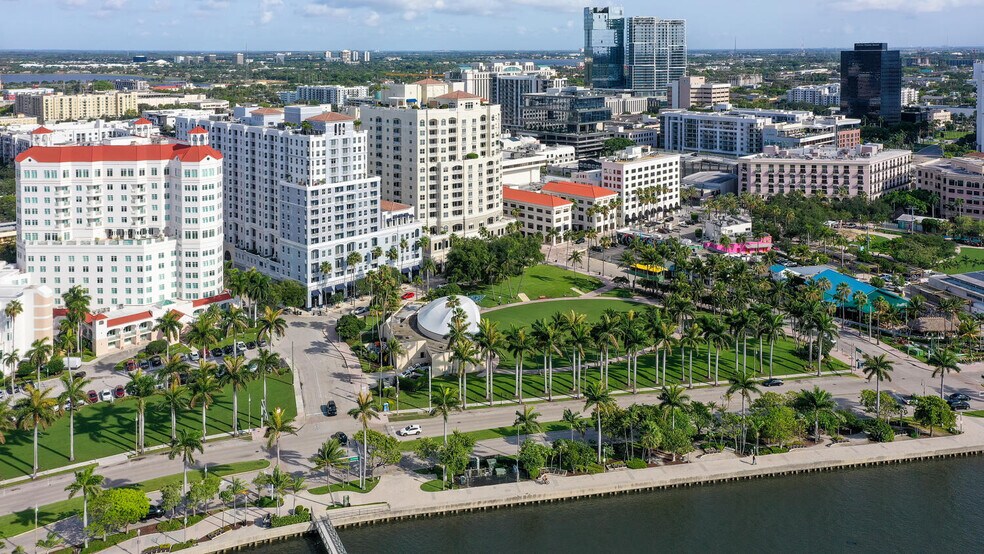 255 Evernia St, West Palm Beach, FL à vendre - Photo de l’immeuble – Image 1 sur 11
