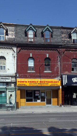 Plus de détails pour 996 Queen St W, Toronto, ON - Local commercial à louer