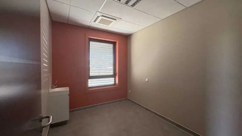 Bureau dans Saran à louer - Photo de l’immeuble – Image 3 sur 5